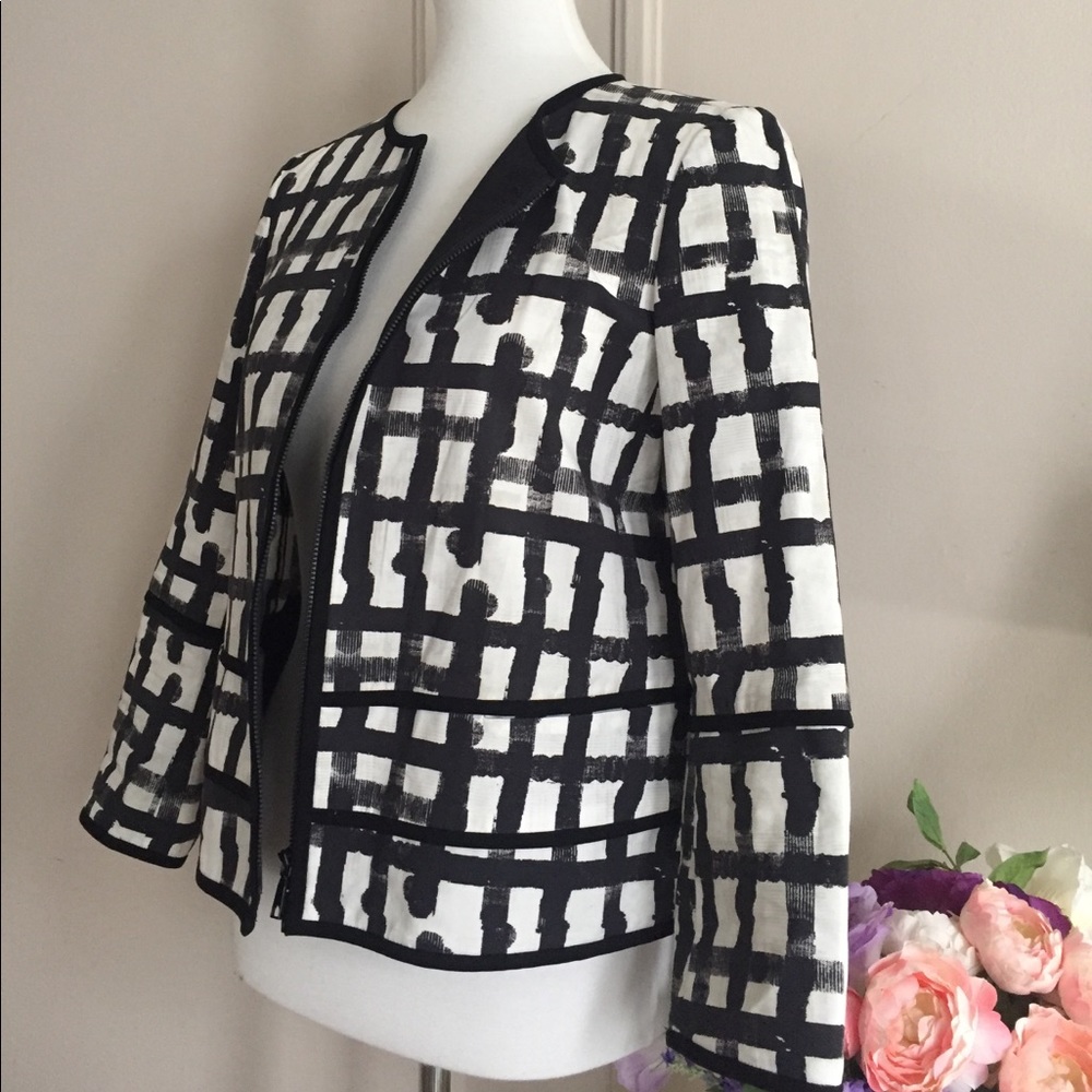 Lafayette 148 light blazer 4